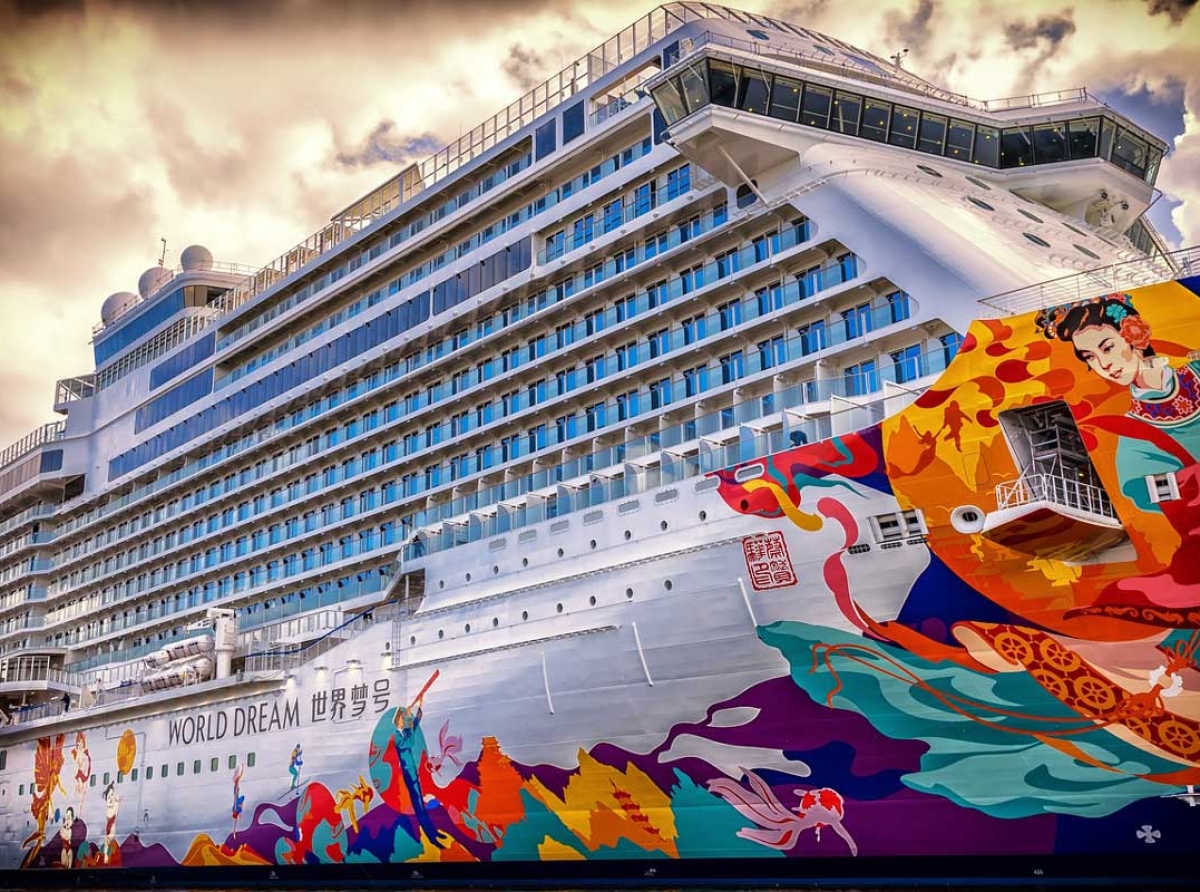 Emsland entdecken: Mobil mit Camper zwischen Natur, Technik und Ozeanriesen