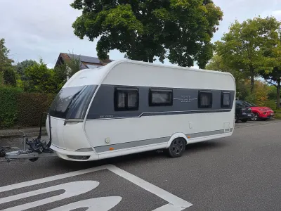 Hobby WFB 495 de Luxe mit Heckbad