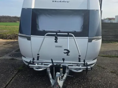 Hobby WFB 495 de Luxe mit Heckbad Foto 6